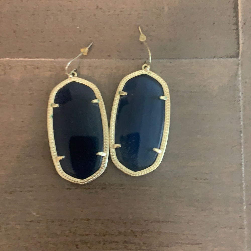 Kendra Scott Danielle earrings- navy